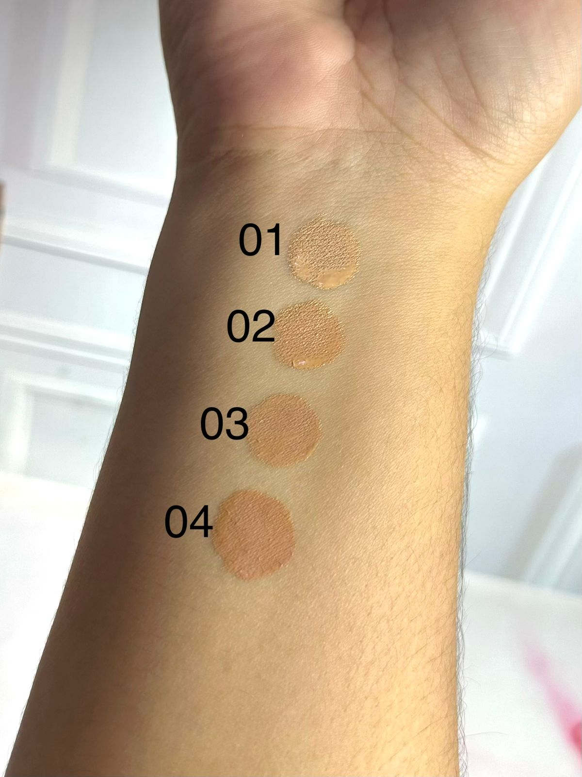 CORRECTOR LIQUIDO CONCEALER TONOS SURTIDOS MECOW HS1435