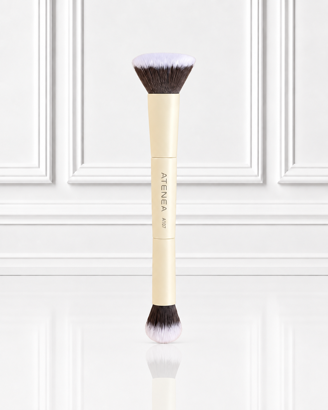 BROCHA KABUKI PARA BASE Y CORRECTOR  DB04