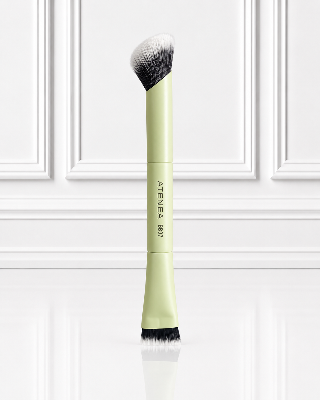 BROCHA DUO PARA CORRECTOR Y CONTORNO DB07