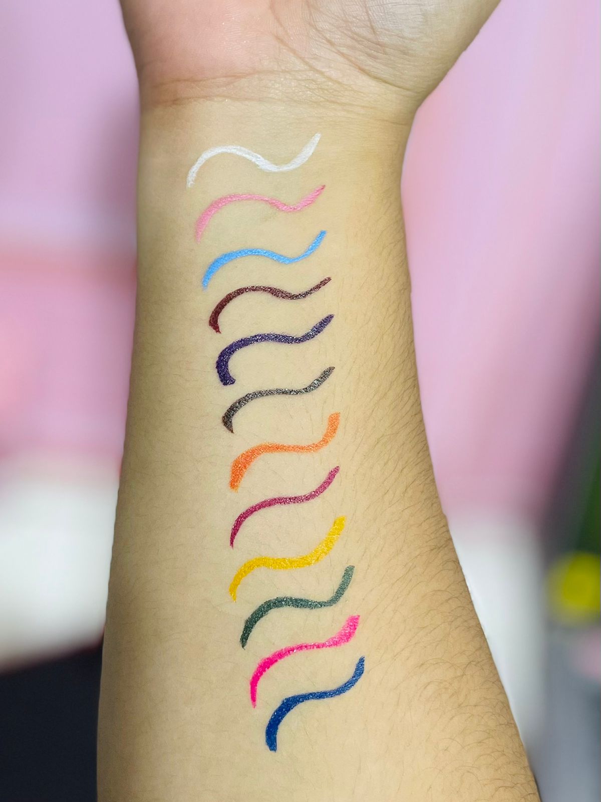 DELINEADOR DE COLORES KISS BEAUTY 59117-03